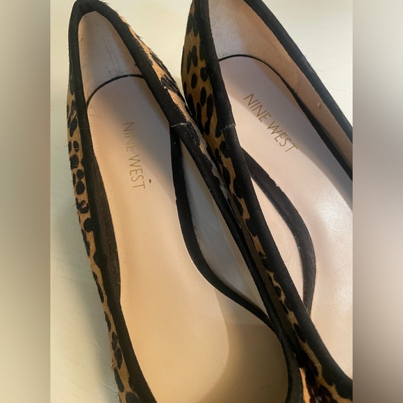 Leopard flats! Barely worn - Picture 2 of 6